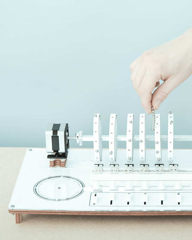 Magnetic Sounds: Axel Bluhme's 'XOXX Composer' Drum Machine
