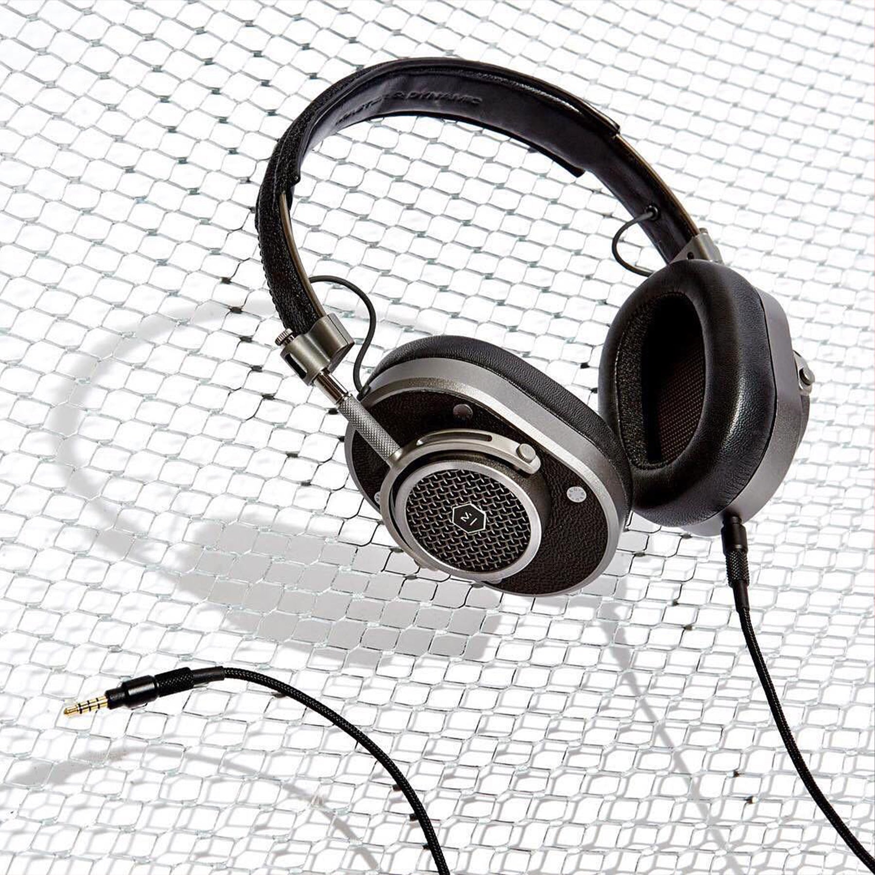 MH40 | Shop Over Ear Wired Headphones | Master & Dynamic | Master